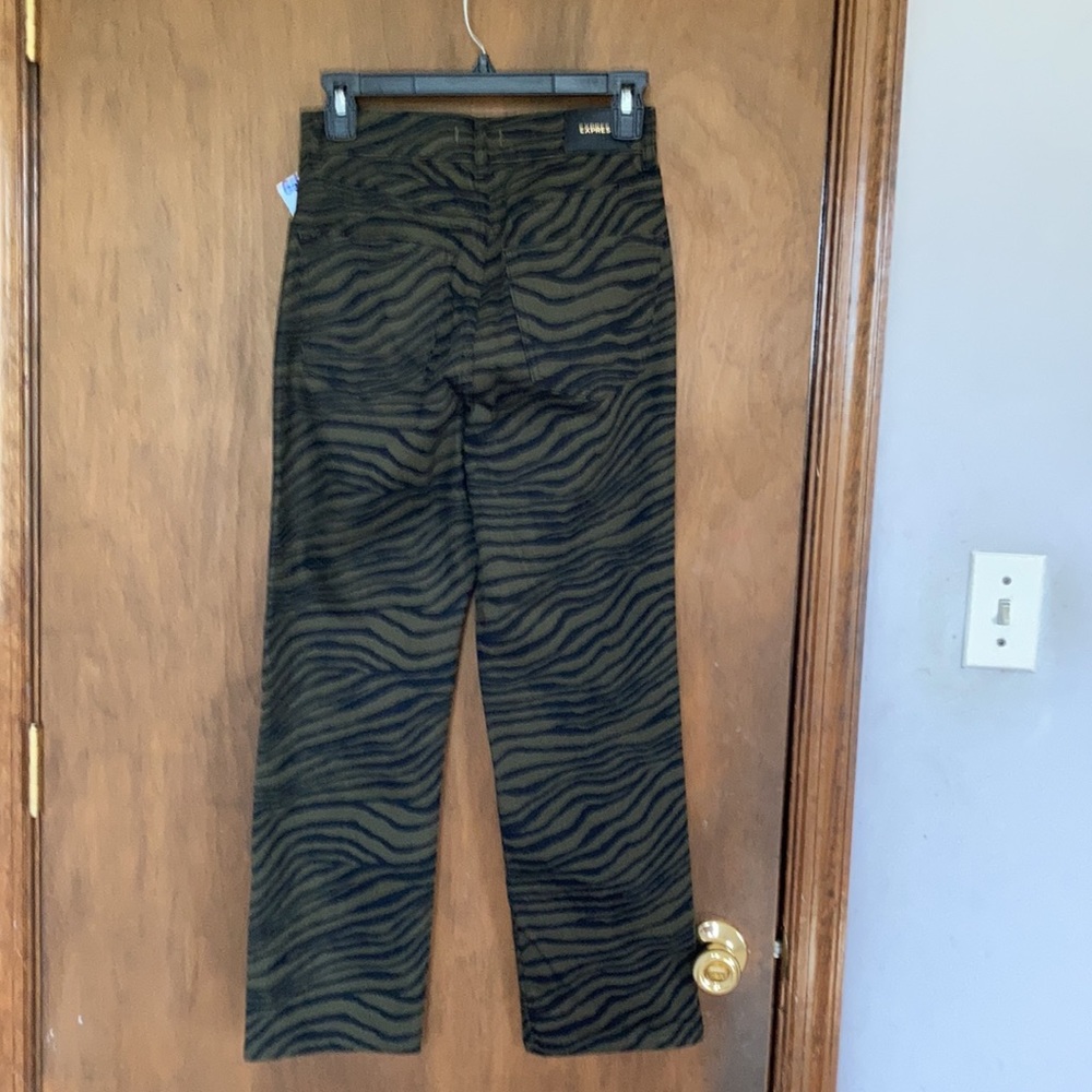 Express super high rise straight olive green black zebra animal print jean 0 - Picture 12 of 16